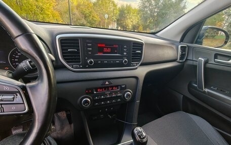 KIA Sportage IV рестайлинг, 2018 год, 1 880 000 рублей, 12 фотография