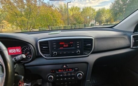 KIA Sportage IV рестайлинг, 2018 год, 1 880 000 рублей, 14 фотография