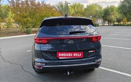 KIA Sportage IV рестайлинг, 2018 год, 1 880 000 рублей, 21 фотография