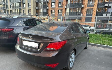 Hyundai Solaris II рестайлинг, 2015 год, 1 300 000 рублей, 3 фотография