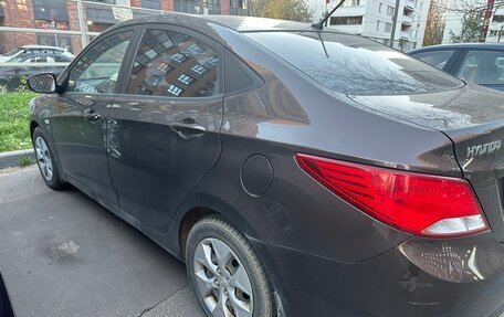 Hyundai Solaris II рестайлинг, 2015 год, 1 300 000 рублей, 8 фотография