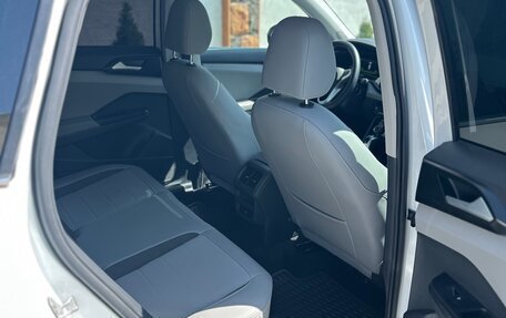 Volkswagen Taos, 2022 год, 1 900 000 рублей, 10 фотография