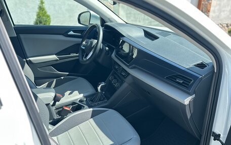 Volkswagen Taos, 2022 год, 1 900 000 рублей, 7 фотография