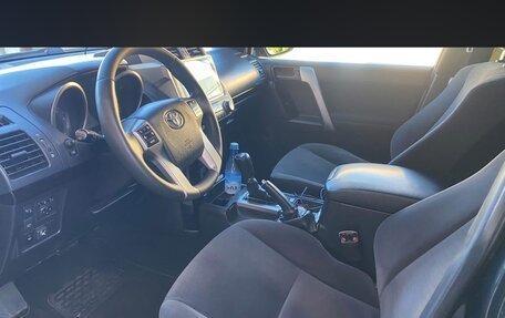 Toyota Land Cruiser Prado 150 рестайлинг, 2014 год, 3 300 000 рублей, 14 фотография