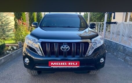 Toyota Land Cruiser Prado 150 рестайлинг, 2014 год, 3 300 000 рублей, 3 фотография