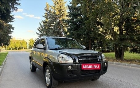 Hyundai Tucson III, 2006 год, 790 000 рублей, 2 фотография