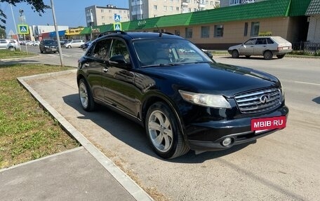 Infiniti FX I, 2004 год, 680 000 рублей, 3 фотография
