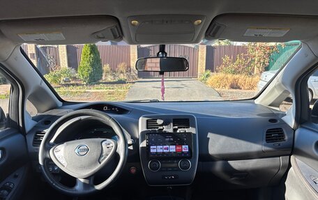 Nissan Leaf I, 2015 год, 1 350 000 рублей, 10 фотография