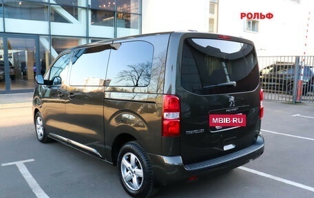 Peugeot Traveller I, 2018 год, 2 350 000 рублей, 6 фотография