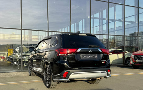 Mitsubishi Outlander III рестайлинг 3, 2018 год, 2 150 000 рублей, 8 фотография