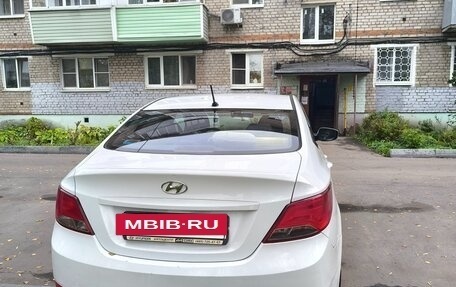 Hyundai Solaris II рестайлинг, 2016 год, 800 000 рублей, 2 фотография