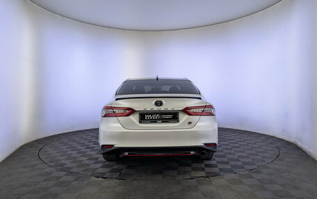 Toyota Camry, 2021 год, 2 900 000 рублей, 6 фотография