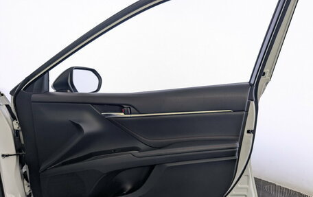 Toyota Camry, 2021 год, 2 900 000 рублей, 25 фотография