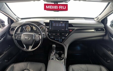Toyota Camry, 2021 год, 2 900 000 рублей, 14 фотография