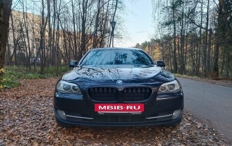 BMW 5 серия, 2011 год, 1 600 000 рублей, 3 фотография