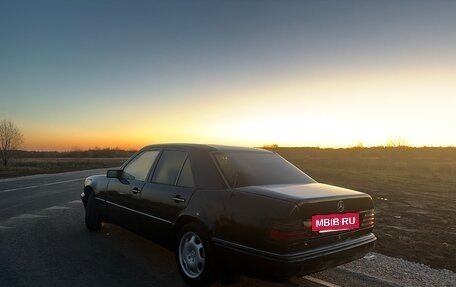 Mercedes-Benz W124, 1991 год, 160 000 рублей, 7 фотография