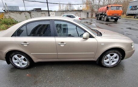 Hyundai Sonata VI, 2005 год, 650 000 рублей, 14 фотография