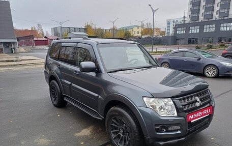Mitsubishi Pajero IV рестайлинг 2, 2007 год, 1 490 000 рублей, 3 фотография