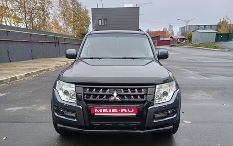Mitsubishi Pajero IV рестайлинг 2, 2007 год, 1 490 000 рублей, 2 фотография