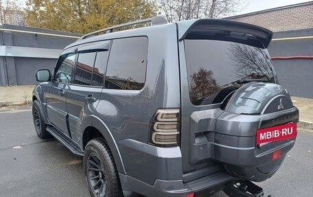 Mitsubishi Pajero IV рестайлинг 2, 2007 год, 1 490 000 рублей, 7 фотография