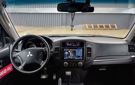 Mitsubishi Pajero IV рестайлинг 2, 2007 год, 1 490 000 рублей, 9 фотография