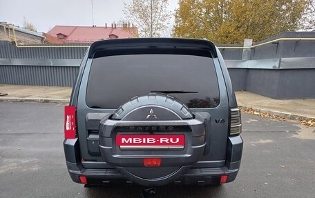 Mitsubishi Pajero IV рестайлинг 2, 2007 год, 1 490 000 рублей, 8 фотография