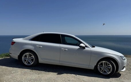 Audi A4, 2017 год, 1 900 000 рублей, 11 фотография