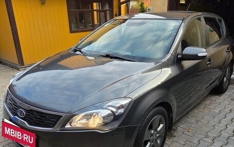 KIA cee'd I рестайлинг, 2011 год, 750 000 рублей, 4 фотография