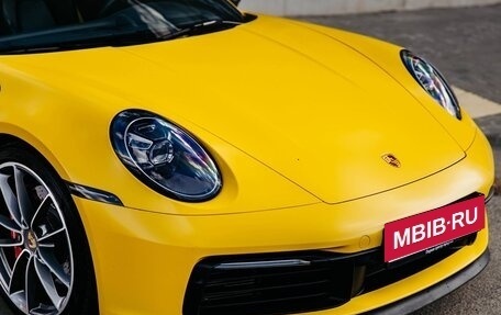 Porsche 911, 2021 год, 15 300 000 рублей, 2 фотография