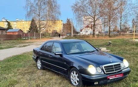 Mercedes-Benz E-Класс, 1997 год, 325 000 рублей, 3 фотография