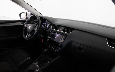 Skoda Octavia, 2018 год, 1 599 000 рублей, 12 фотография