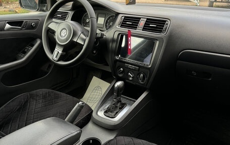 Volkswagen Jetta VII, 2012 год, 1 030 000 рублей, 4 фотография
