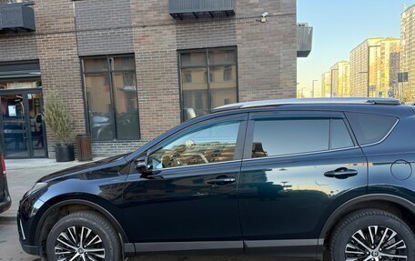 Toyota RAV4, 2018 год, 2 300 000 рублей, 6 фотография