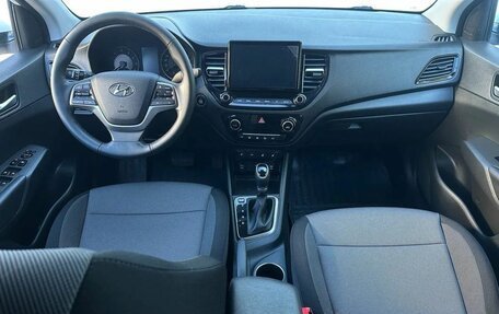 Hyundai Solaris II рестайлинг, 2021 год, 1 800 000 рублей, 11 фотография