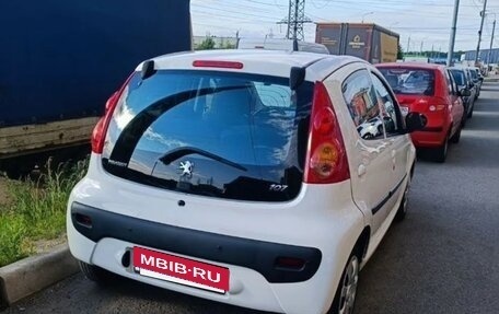 Peugeot 107 I рестайлинг, 2010 год, 500 000 рублей, 3 фотография