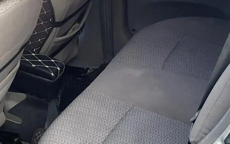 KIA Rio II, 2002 год, 269 000 рублей, 13 фотография