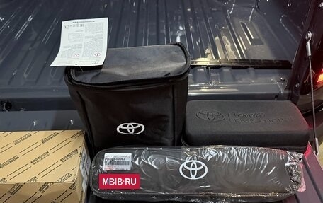 Toyota Hilux, 2026 год, 7 550 000 рублей, 30 фотография