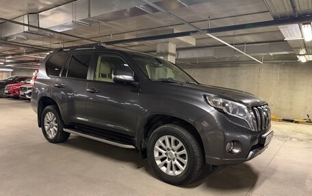 Toyota Land Cruiser Prado 150 рестайлинг, 2014 год, 2 880 000 рублей, 2 фотография