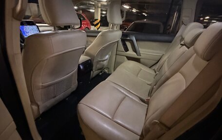 Toyota Land Cruiser Prado 150 рестайлинг, 2014 год, 2 880 000 рублей, 12 фотография