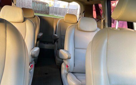 KIA Carnival III, 2016 год, 2 399 000 рублей, 10 фотография