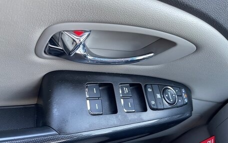 KIA Carnival III, 2016 год, 2 399 000 рублей, 19 фотография