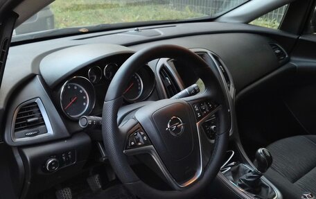 Opel Astra J, 2014 год, 760 000 рублей, 4 фотография