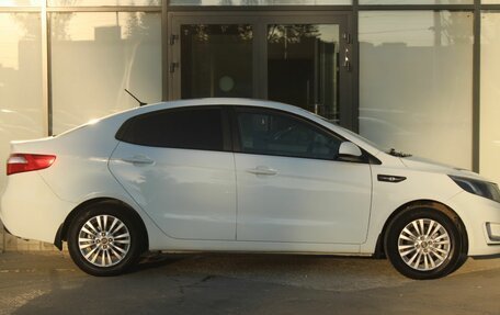 KIA Rio III рестайлинг, 2013 год, 820 000 рублей, 4 фотография