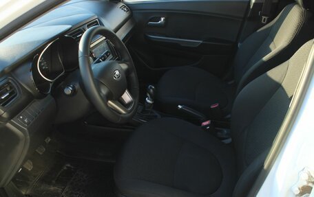 KIA Rio III рестайлинг, 2013 год, 820 000 рублей, 14 фотография