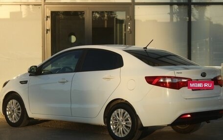 KIA Rio III рестайлинг, 2013 год, 820 000 рублей, 7 фотография