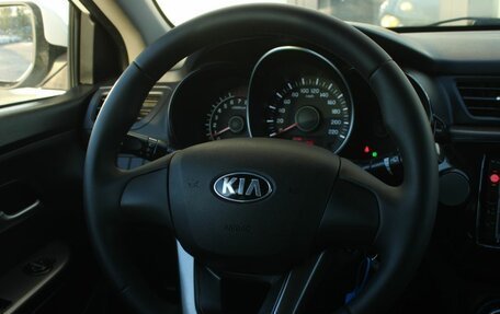 KIA Rio III рестайлинг, 2013 год, 820 000 рублей, 17 фотография
