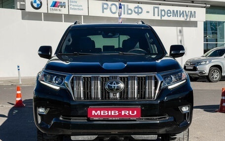 Toyota Land Cruiser Prado 150 рестайлинг, 2018 год, 5 697 000 рублей, 2 фотография