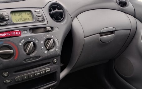 Toyota Yaris III, 2002 год, 550 000 рублей, 6 фотография