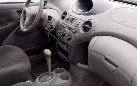 Toyota Yaris III, 2002 год, 550 000 рублей, 9 фотография