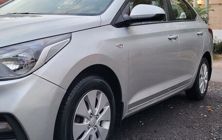 Hyundai Solaris II рестайлинг, 2018 год, 1 470 000 рублей, 2 фотография